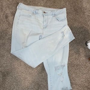 Light wash American Eagle Super Stretch skinnies
